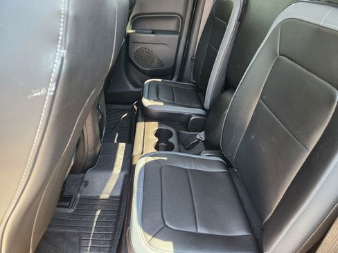 Used 2019 Chevrolet Colorado Z71 RWD image 12