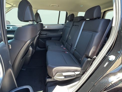 New 2026 Hyundai Santa Fe SE FWD image 19