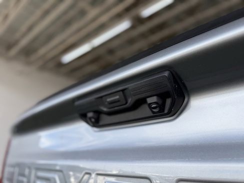 Used 2024 Chevrolet Silverado 1500 ZR2 w/ Technology Package image 19