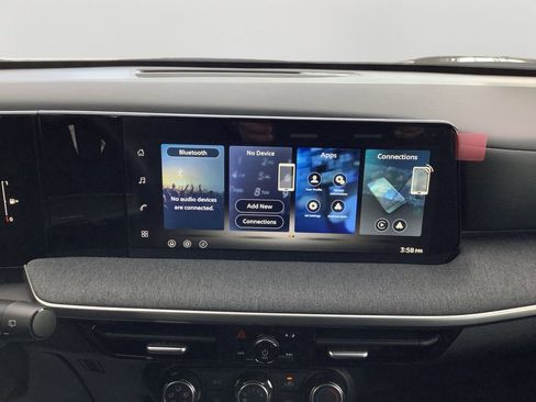 New 2026 Nissan Kicks S image 18