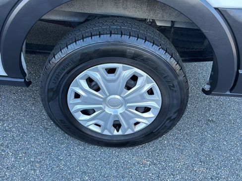 Used 2022 Ford Transit 350 XLT image 27