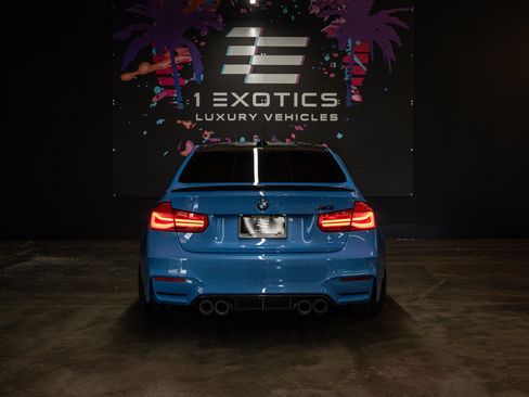 Used 2018 BMW M3 RWD image 4
