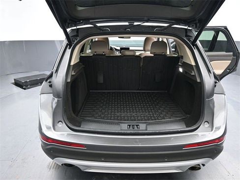 Used 2022 Lincoln Corsair AWD w/ Equipment Group 101A image 18