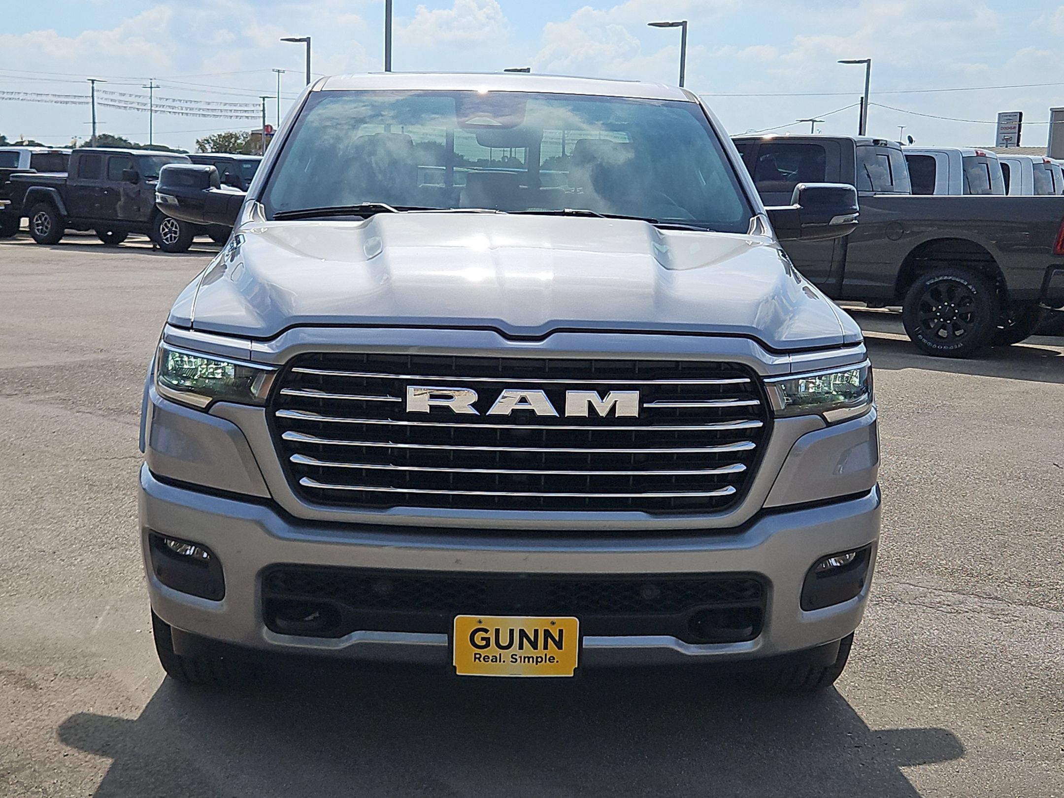 Used 2025 RAM 1500 Laramie w/ Laramie Southwest Edition AWD/4WD image 8