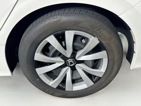 Used 2025 Honda Civic LX image 11