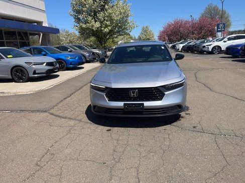 Used 2025 Honda Accord Sport image 30