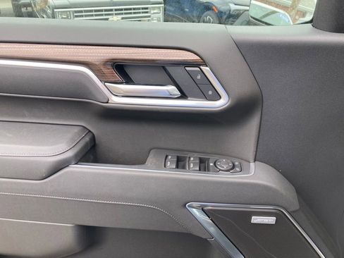 New 2026 Chevrolet Silverado 1500 RST w/ Dark Appearance Package AWD/4WD image 20