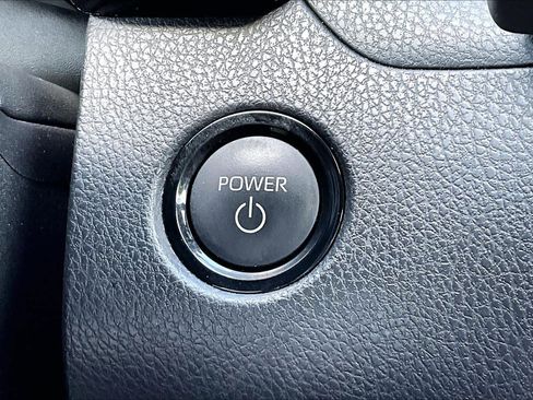 Used 2026 Toyota Camry SE FWD image 35