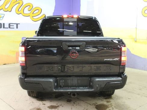 Used 2023 Nissan Frontier PRO-4X image 7