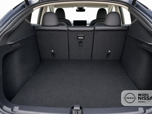 Used 2025 Tesla Model Y Long Range RWD image 13