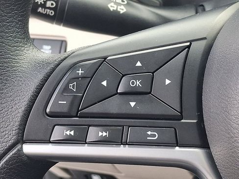 Used 2025 Nissan Altima 2.5 SV w/ SV Special Edition Package image 22