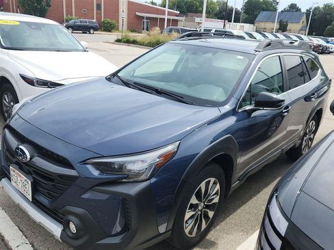 Used 2023 Subaru Outback Limited AWD/4WD image 8