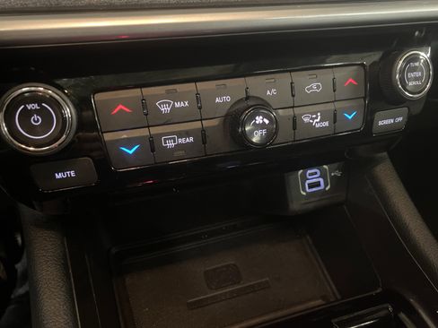 Used 2022 Jeep Compass Latitude w/ Sun and Sound Group image 22