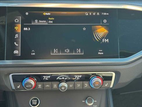 New 2025 Audi Q3 2.0T Premium image 25