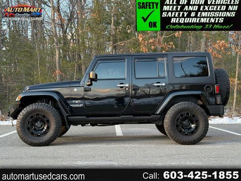 Used 2017 Jeep Wrangler Unlimited Sahara w/ Connectivity Group image 1