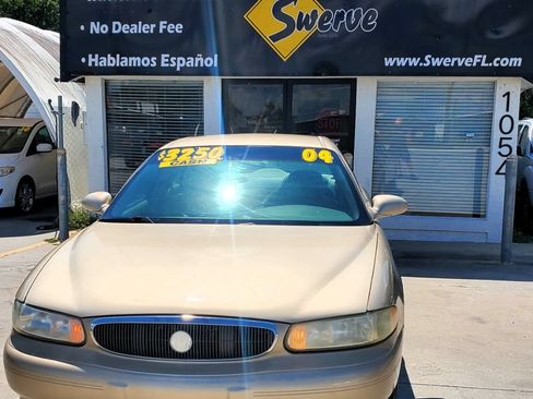 Used 2004 Buick Century Custom FWD image 2