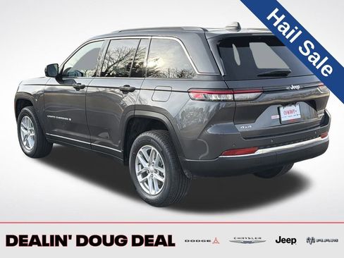 New 2026 Jeep Grand Cherokee Laredo image 3