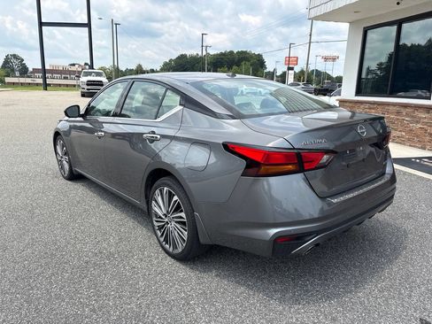 Used 2023 Nissan Altima 2.5 SL AWD/4WD image 7