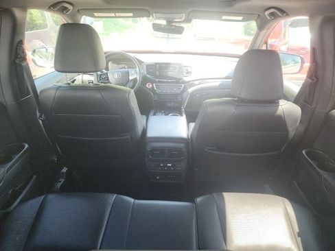 Used 2024 Honda Passport Black Edition image 14