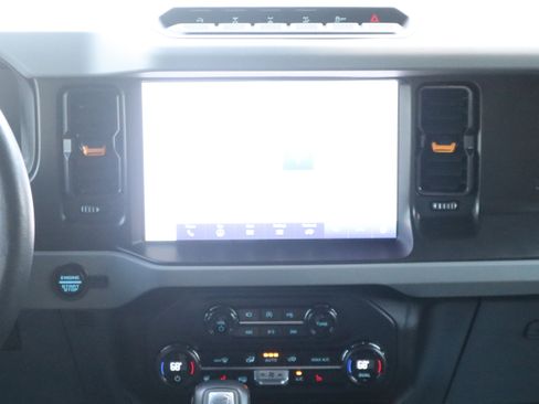 Used 2023 Ford Bronco Badlands AWD/4WD image 14