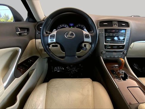 Used 2012 Lexus IS 250 w/ Premium Pkg Value Edition RWD image 5