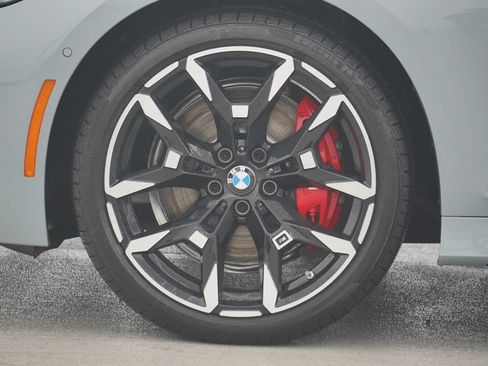 Used 2026 BMW 330i Sedan w/ M Sport Package RWD image 5