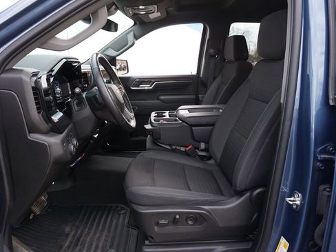 Used 2024 Chevrolet Silverado 1500 LT image 10