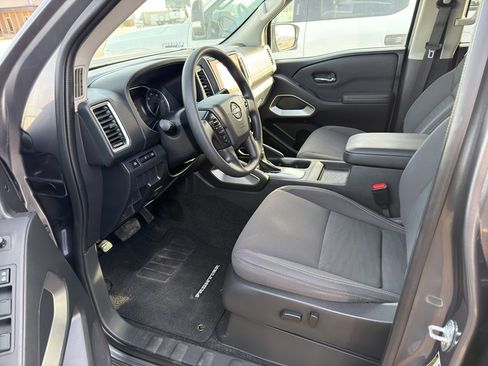 Used 2022 Nissan Frontier SV image 35