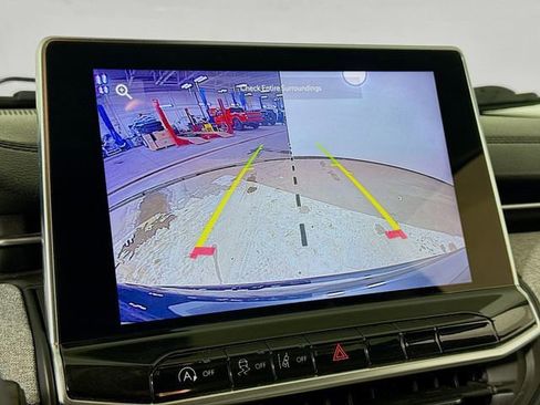 Used 2022 Jeep Compass Latitude image 13