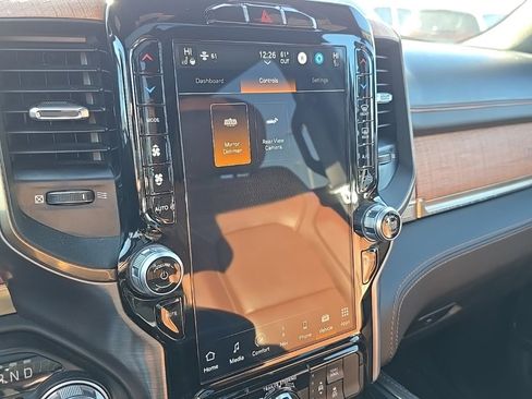 Used 2023 RAM 1500 Limited w/ Trailer Tow Group image 4