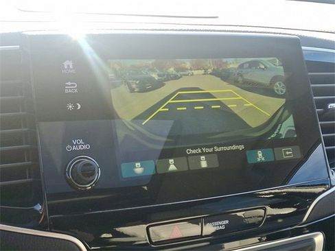 Certified 2021 Honda Pilot Touring image 21