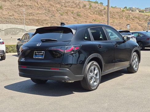 New 2027 Honda HR-V LX image 11