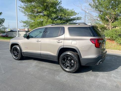 Used 2023 GMC Acadia AT4 AWD/4WD image 3
