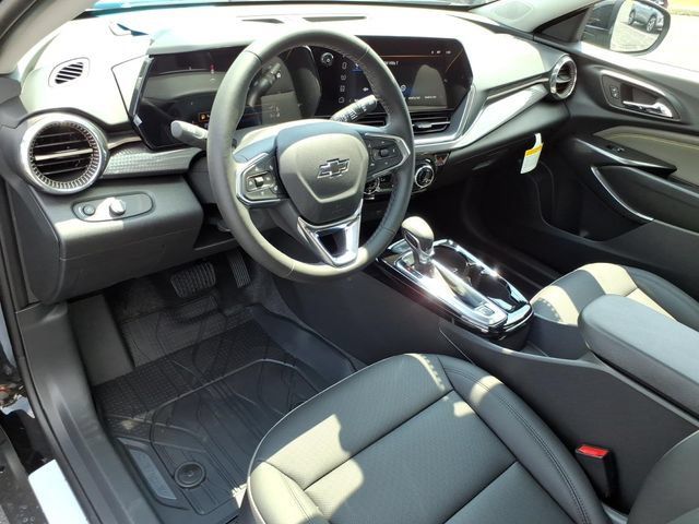 New 2026 Chevrolet Trax ACTIV w/ Sunroof Package FWD image 5