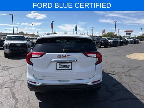 Used 2023 GMC Terrain SLT FWD image 8