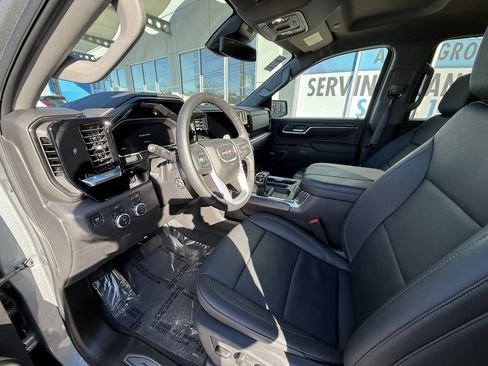 Used 2026 GMC Sierra 1500 SLT w/ SLT Premium Plus Package image 7