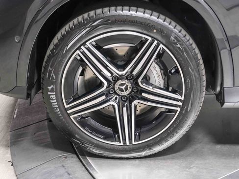 Used 2026 Mercedes-Benz GLC 300 image 10