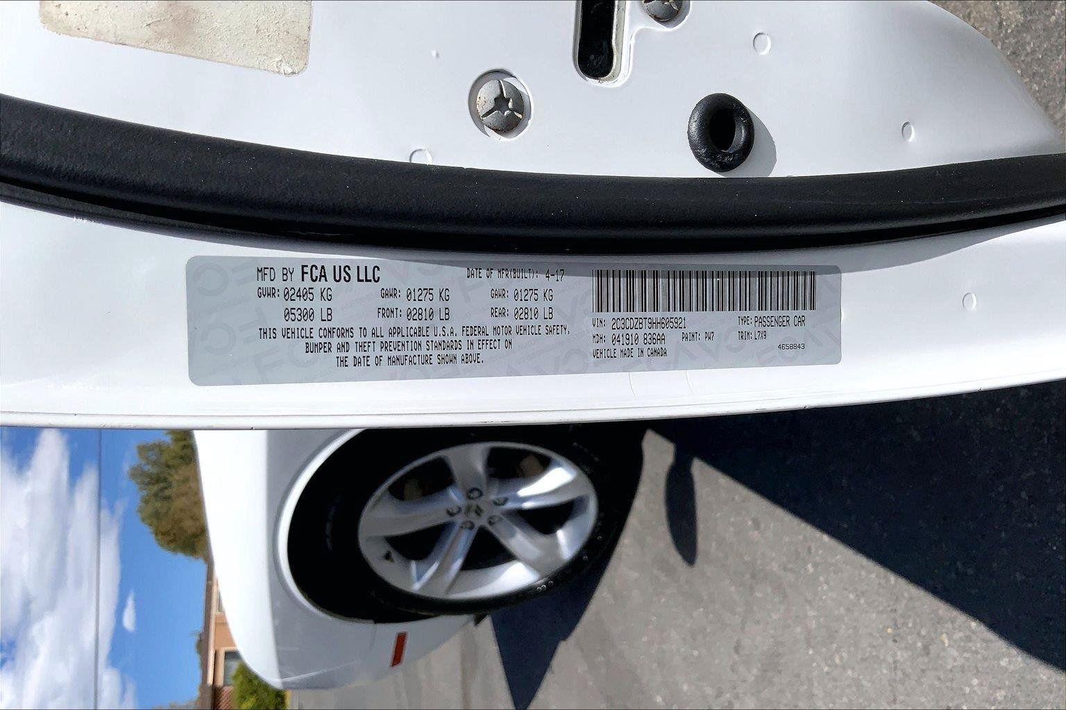 Certified 2017 Dodge Challenger R/T RWD image 33