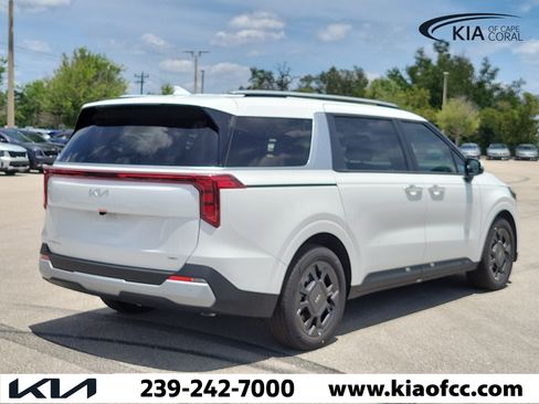 New 2026 Kia Carnival EX FWD image 6