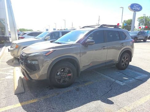 Used 2025 Nissan Rogue SV w/ Rock Creek Premium Package AWD/4WD image 1