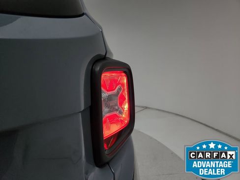 Used 2018 Jeep Renegade Sport w/ Power & Air Group AWD/4WD image 32