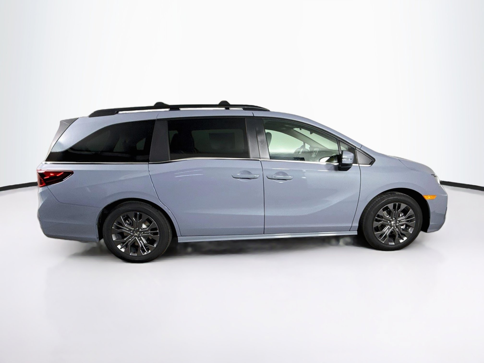 New 2027 Honda Odyssey Touring image 2