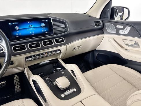 Used 2021 Mercedes-Benz GLS 580 4MATIC image 30