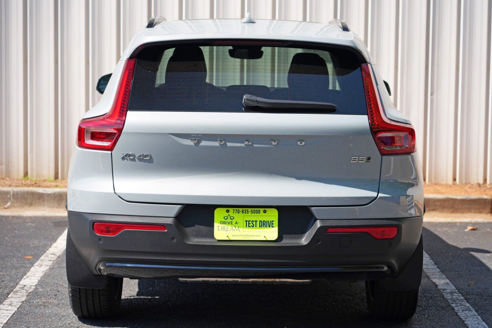Used 2024 Volvo XC40 B5 Plus w/ Climate Package AWD/4WD image 50