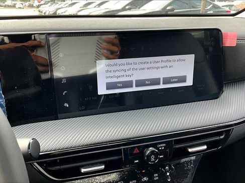 New 2025 Nissan Kicks SR image 11