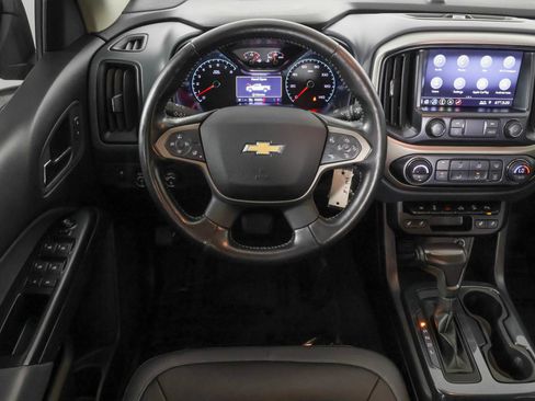 Used 2019 Chevrolet Colorado Z71 w/ Z71 Midnight Edition AWD/4WD image 38