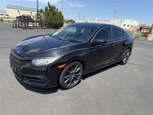 Used 2016 Honda Civic EX image 4