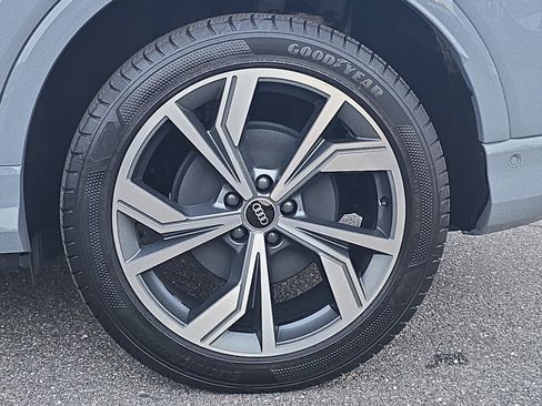 Used 2023 Audi Q4 e-tron Prestige w/ Black Optic Package image 34