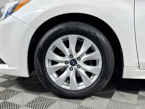 Used 2017 Subaru Legacy 2.5i Premium w/ Moonroof Package AWD/4WD image 29