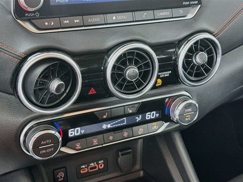 Used 2025 Nissan Sentra SR w/ Midnight Edition FWD image 15